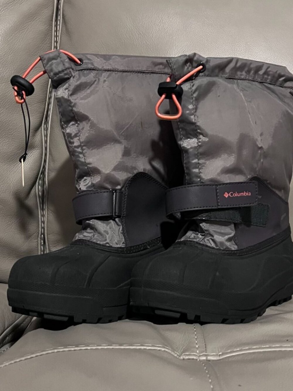 Columbia kids winter boots - size 5